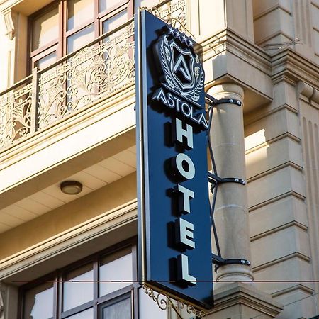 Astola Hotel Baku Exteriör bild