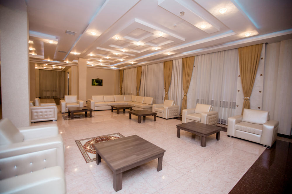Astola Hotel Baku Exteriör bild