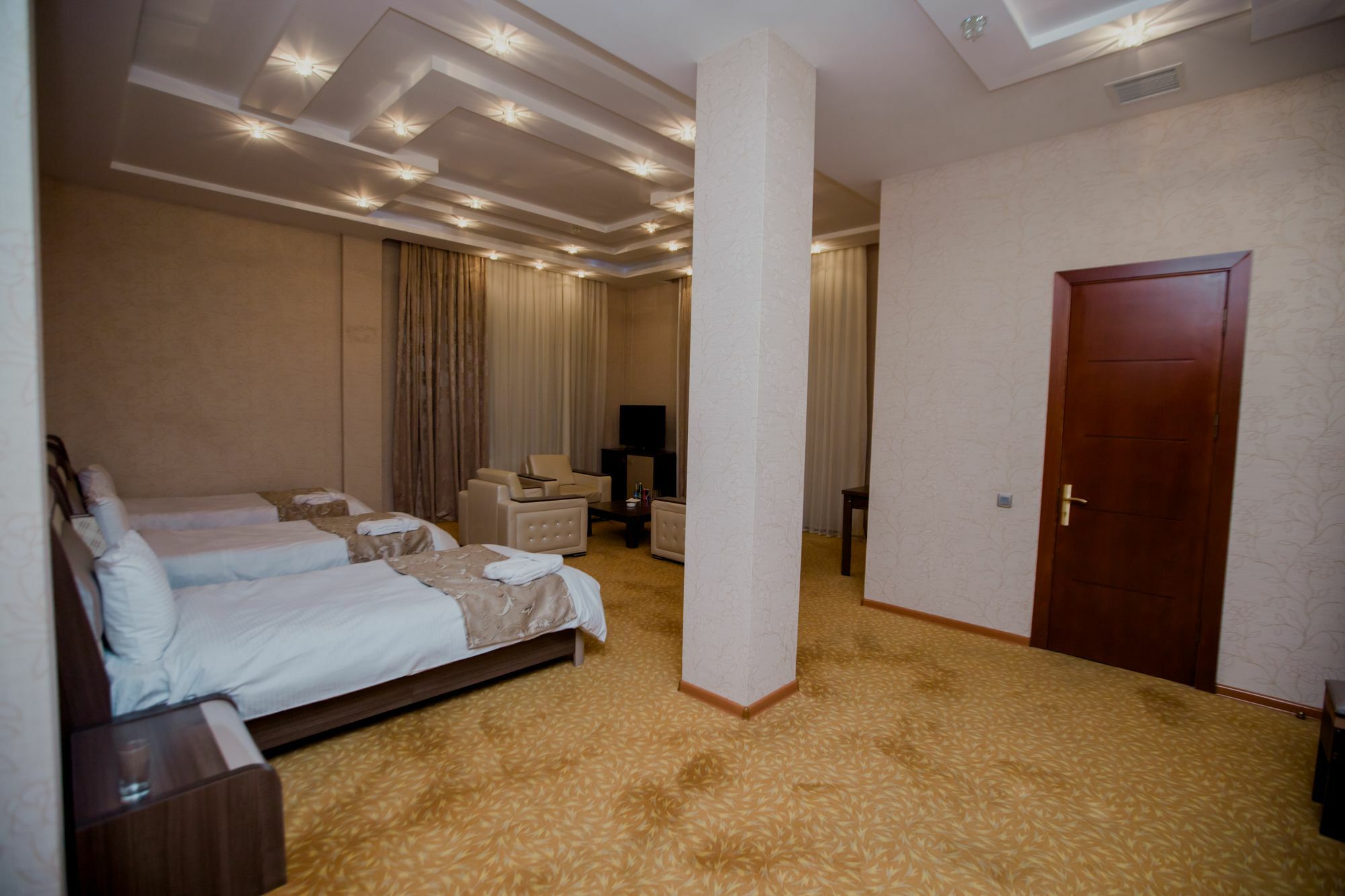 Astola Hotel Baku Exteriör bild